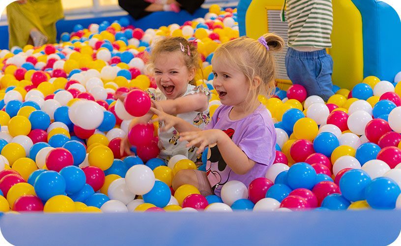 miniBOUNCE Reem Mall Ball pit